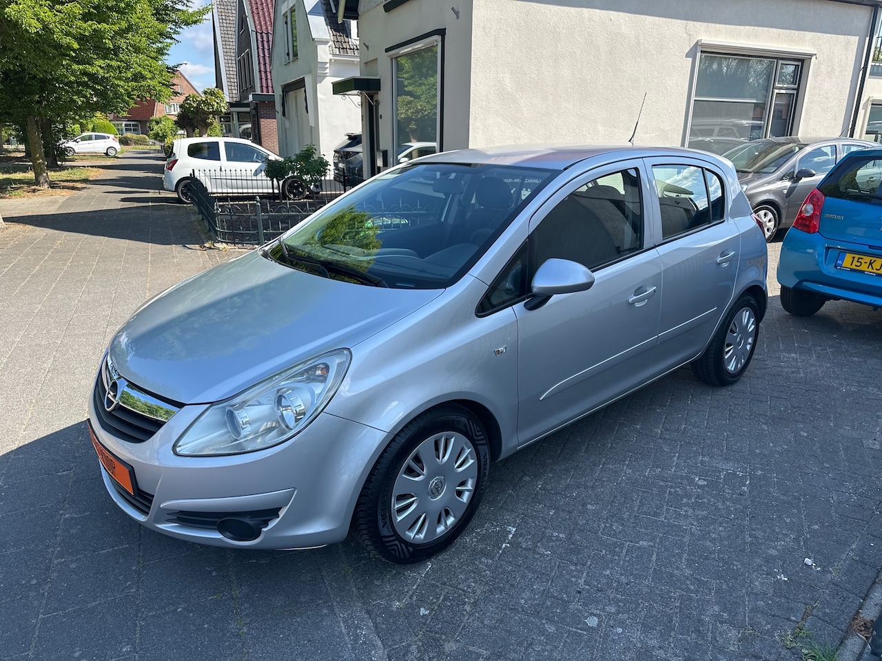 Opel Corsa - 1.2-16V Business 1.2-16V Business - AutoWereld.nl