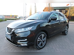 Nissan Qashqai - 1.3 DIG-T Tekna + ZWART PANORAMADAK