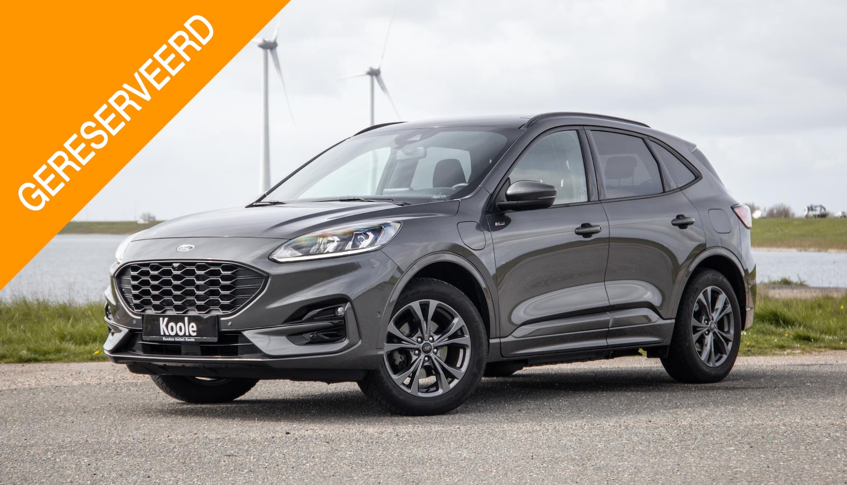 Ford Kuga - 2.5 PHEV ST-Line PANORAMADAK / CARPLAY / TREKHAAK / DEALER ONDERHOUDEN / CAMERA - AutoWereld.nl