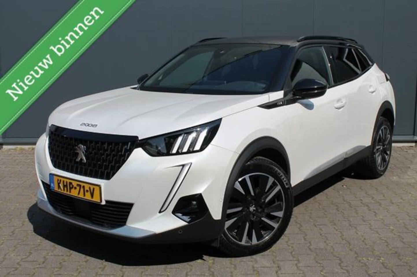 Peugeot 2008 - 1.2 PureTech GT Automaat | Camera | Stoelverw. | Keyless - AutoWereld.nl