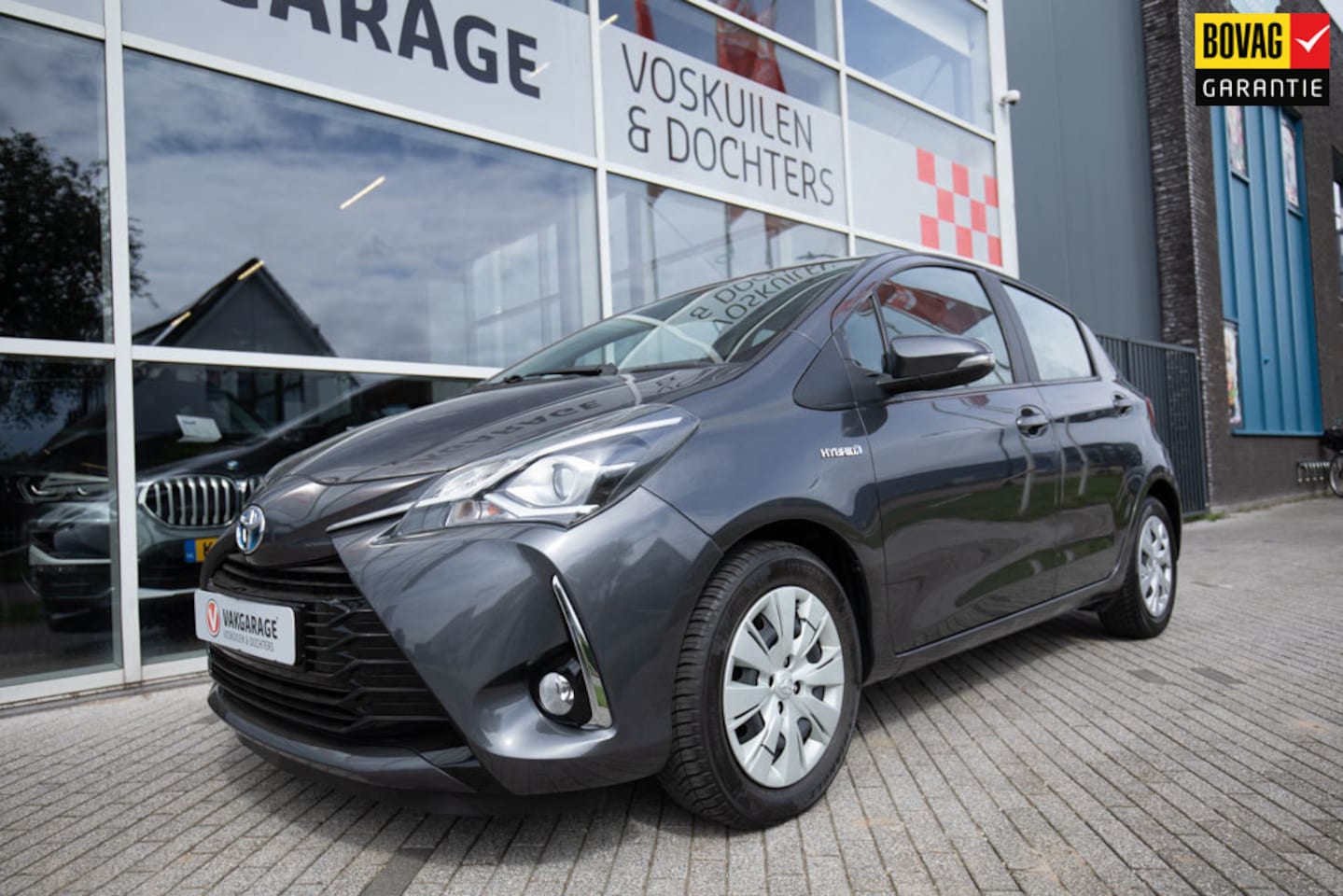 Toyota Yaris - 1.5 Hybrid Business - AutoWereld.nl