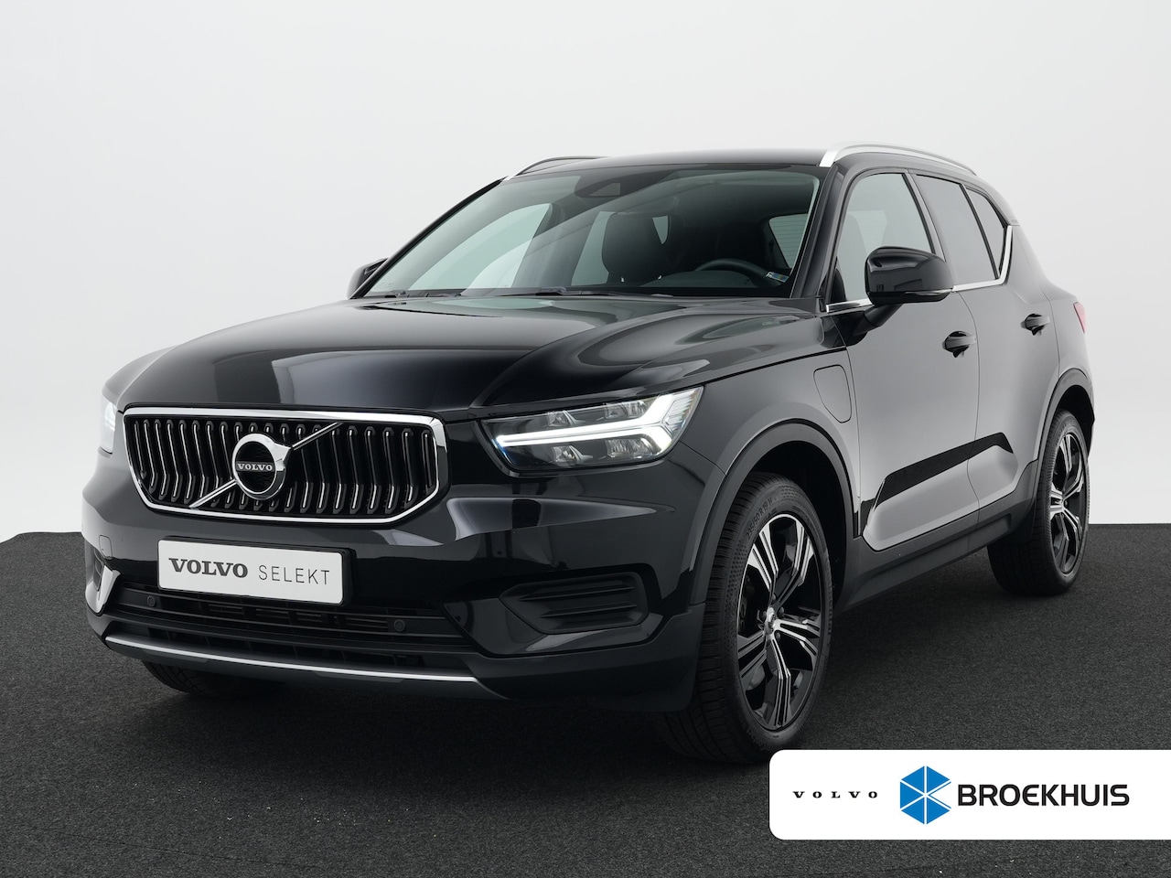 Volvo XC40 - T4 Recharge Inscription | BTW-auto | Leder | Adaptive Cruise | Trekhaak | Camera | Keyless - AutoWereld.nl