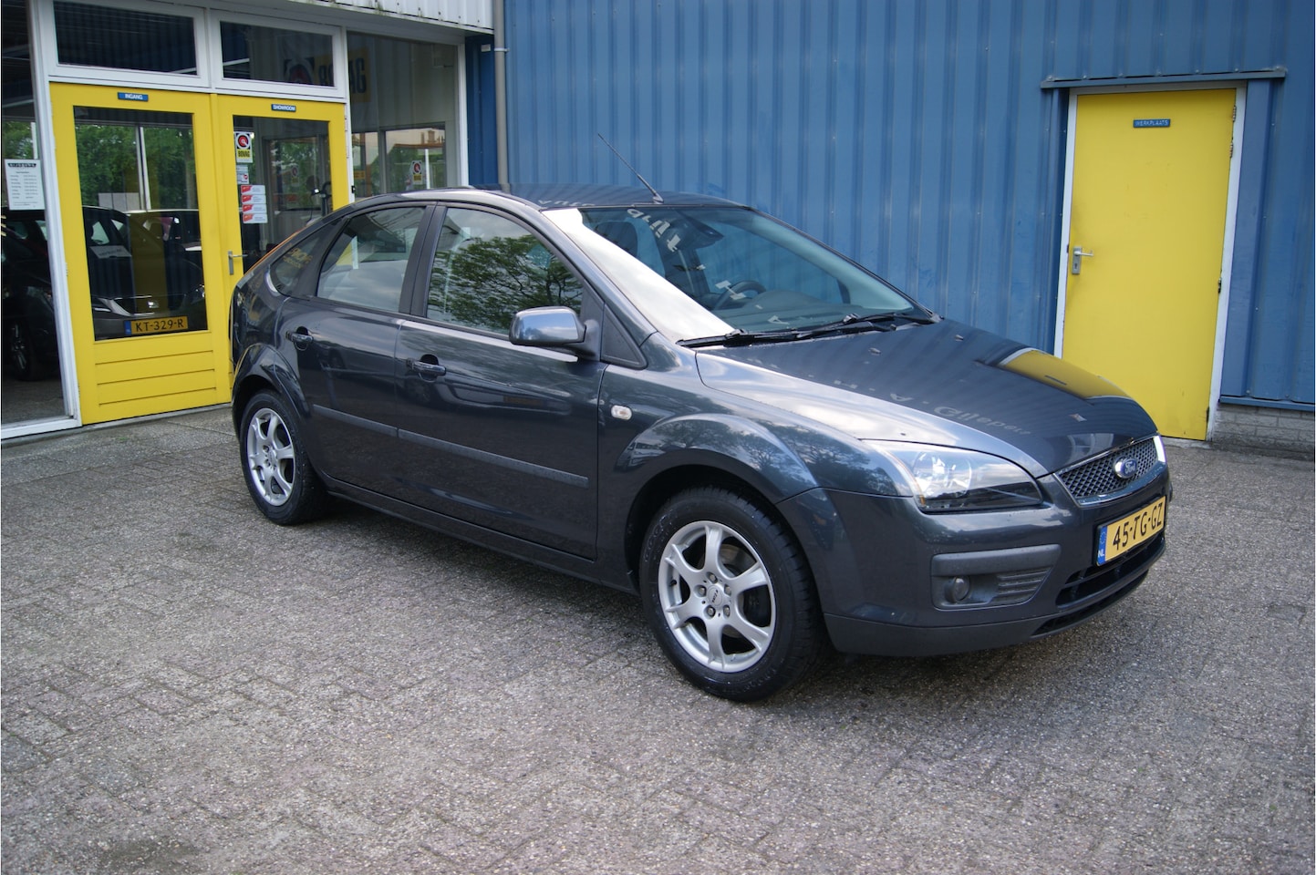 Ford Focus - 1.6-16V Futura 1.6-16V Futura, Airco, Cruise, Nieuwe APK!!! - AutoWereld.nl