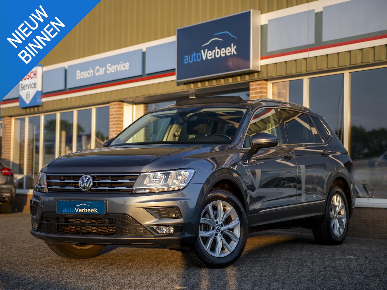 Volkswagen Tiguan Allspace - 1.5TSi 150pk Comfortline Business 7p. | Pano | El.a.klep | Navi + App-connect | Trekhaak | - AutoWereld.nl
