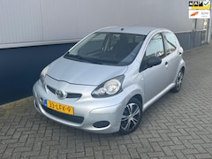 Toyota Aygo - 1.0-12V Comfort Nieuwe Koppeling Airco carplay Nieuwe apk