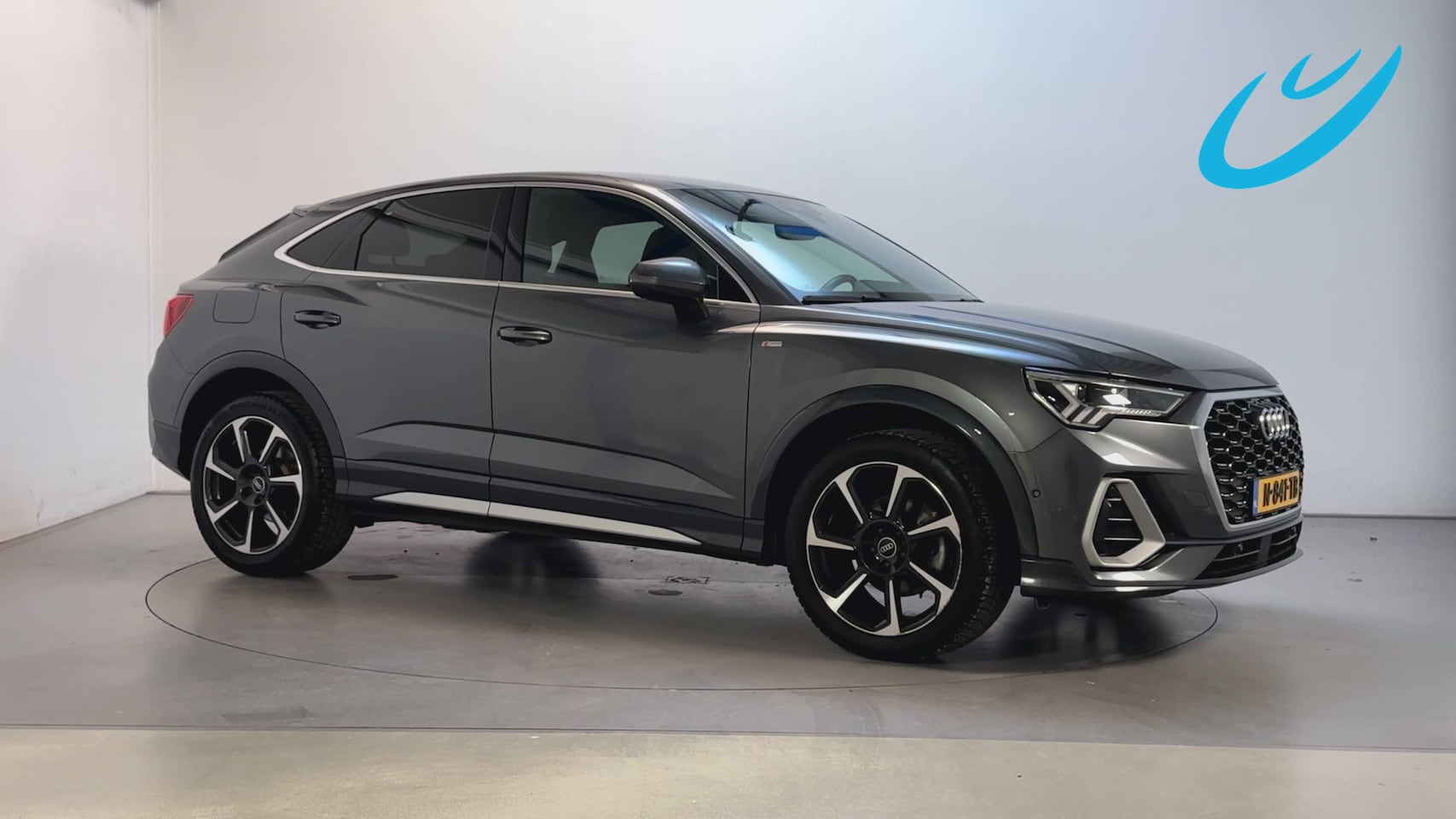 Audi Q3 Sportback - 35 TFSI S Edition S-Line LED Leder-Stof Navigatie Parkeersensoren - AutoWereld.nl