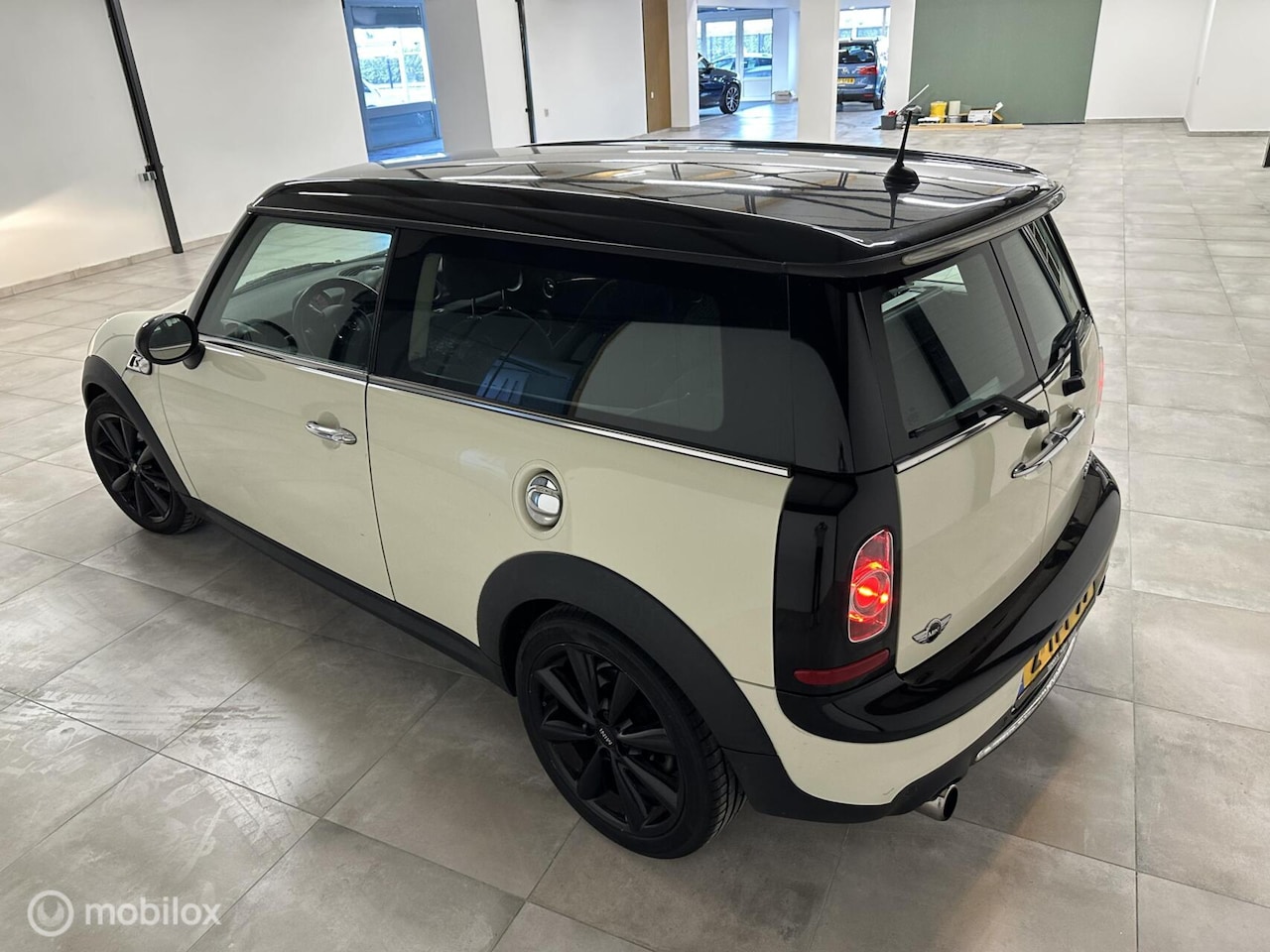 MINI Clubman - Cooper S | 184 pk | 6-bak | Zeer verzorgd - AutoWereld.nl