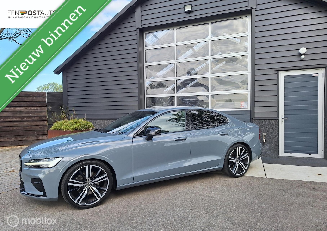 Volvo S60 - 2.0 B3 R-Design NL-Auto ! 1e Eigenaar ! BTW-Auto ! Full-Option ! Thunder Grey Met. - AutoWereld.nl