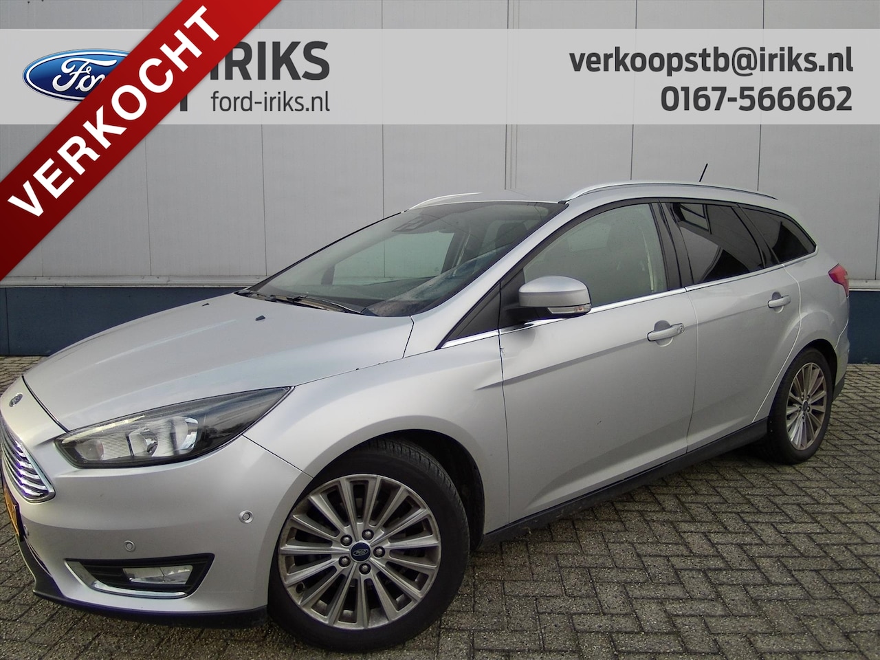 Ford Focus Wagon - 1.0 EcoBoost 125pk Titanium Trekhaak Navigatie 17 Inch - AutoWereld.nl