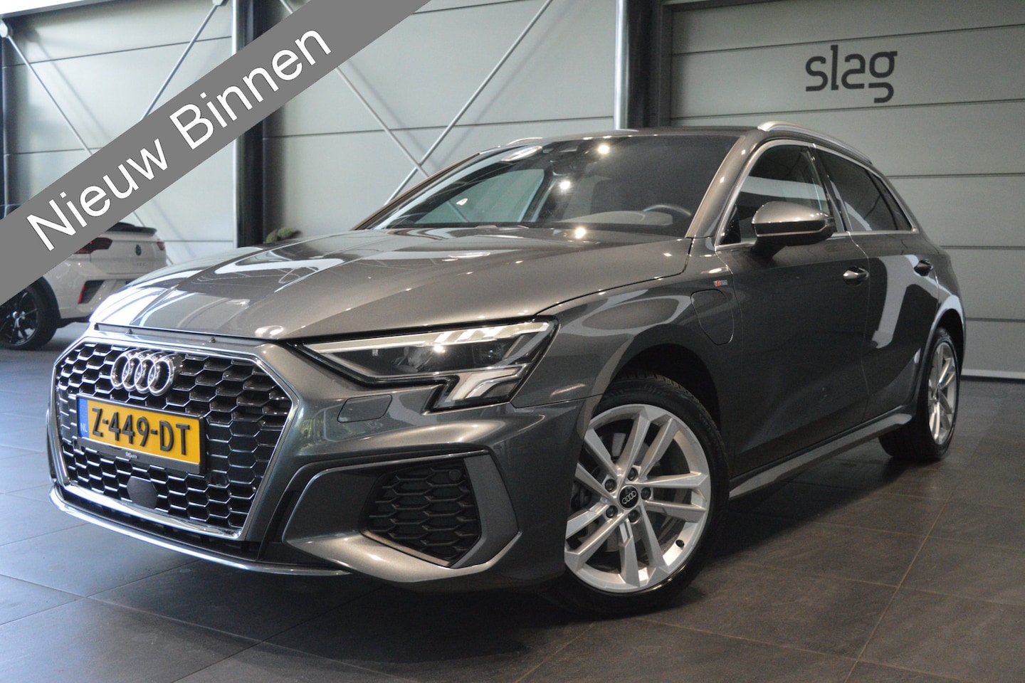 Audi A3 Sportback - 40 TFSI e S-LINE navi clima camera led pdc cruise 17 inch !! - AutoWereld.nl