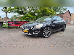 Volvo S60 - 1.6 T3 CLIMA-NAVI-2011
