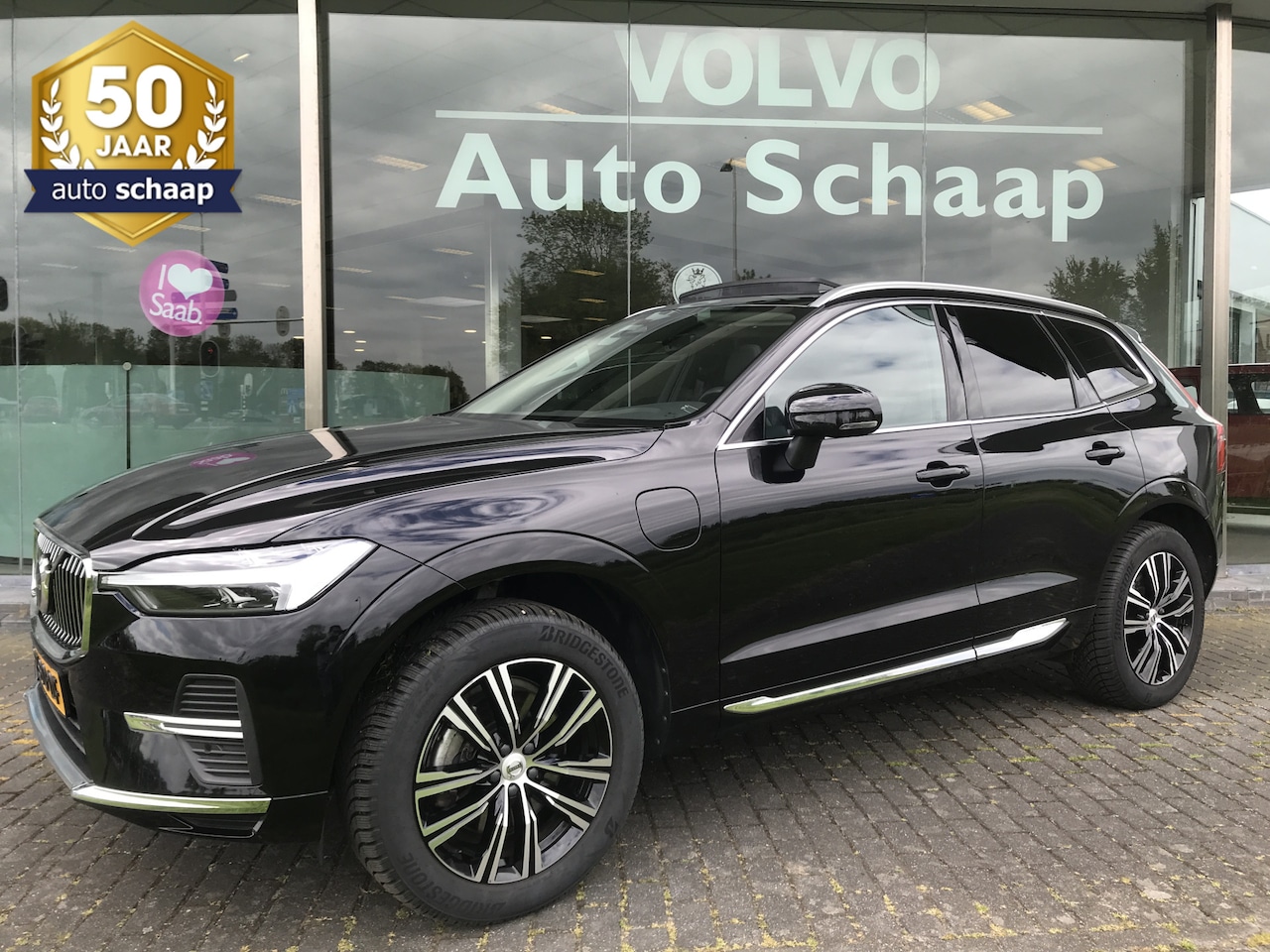 Volvo XC60 - 2.0 T8 Plug-in hybrid AWD Inscription Exclusive | Rijklaar incl 12 mnd Bovag | SoH 99% Fac - AutoWereld.nl
