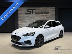 Ford Focus Wagon - 2.3 EcoBoost ST-3|Pano|Performance