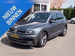 Volkswagen Tiguan - 1.4 TSI ACT Comfortline Business R Navi, Cruise, Trekhaak, Pdc, Pano, RIJKLAARPRIJ