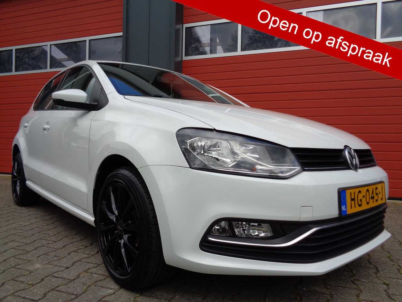 Volkswagen Polo - 1.0 Comfortline Airco Cruise LMV 81DKm NAP NL-Auto - AutoWereld.nl