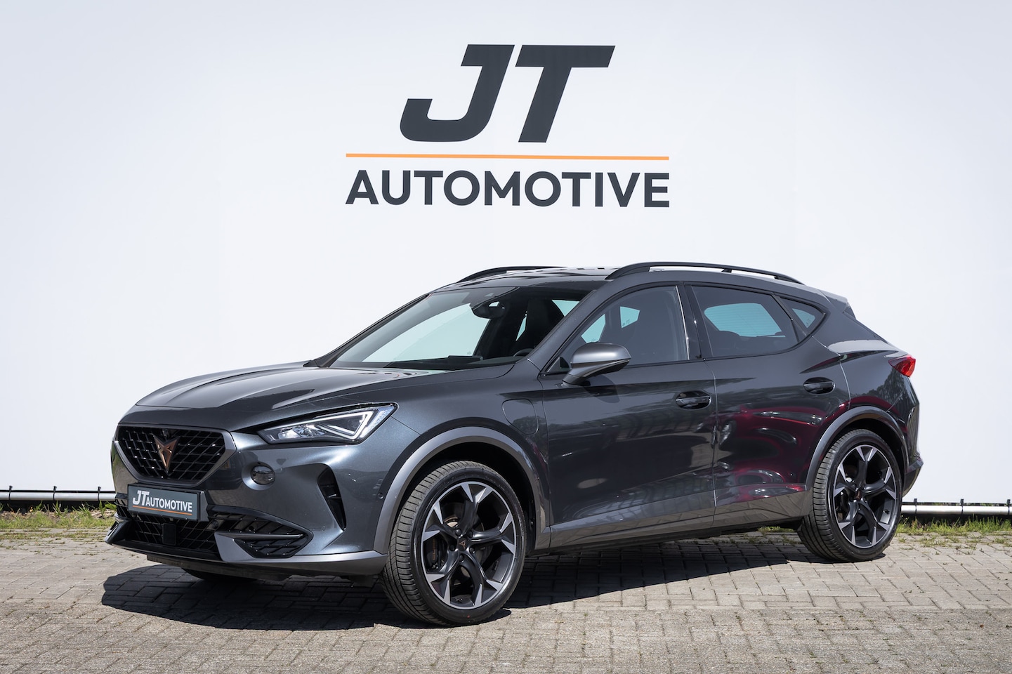 CUPRA Formentor - VZ E-HYBRID 1.4 e-Hyb Copper Ed Soh99% Stoelverwarming | Adaptive cruise | stuurverwarming - AutoWereld.nl