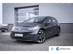 Volkswagen ID.3 - Pure 45 kWh | Achteruitrijcamera | Cruise control adaptief | Voorstoelen verwarmd