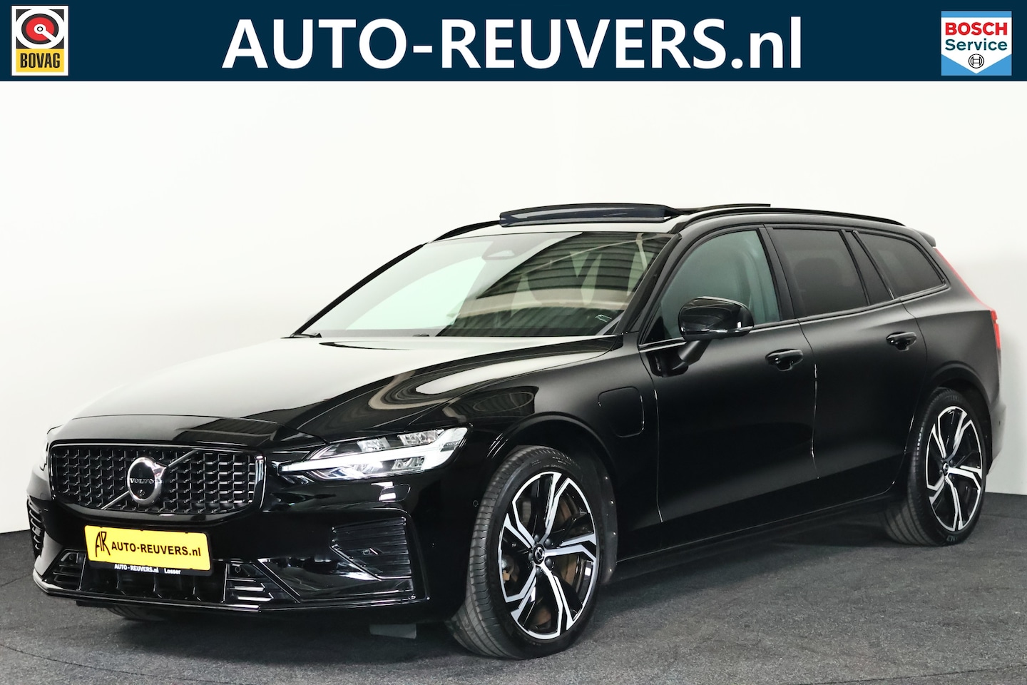 Volvo V60 - 2.0 T8 Plug-in hybrid AWD Ultimate Dark Panorama / Opendak / Harmankardon / HUD / Pilot as - AutoWereld.nl