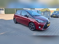 Toyota Yaris - 1.5 Hybrid Volcano Edition