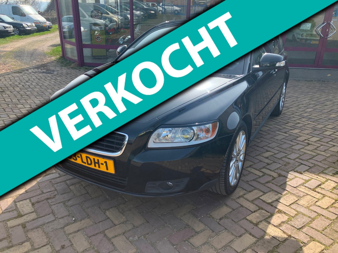 VOLVO V50