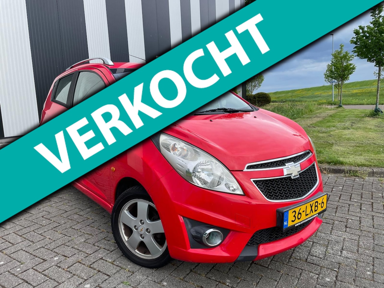 Chevrolet Spark - 1.2 16V LT Airco-Lmv-Pdc-Elekpakket-2 Sleutels - AutoWereld.nl