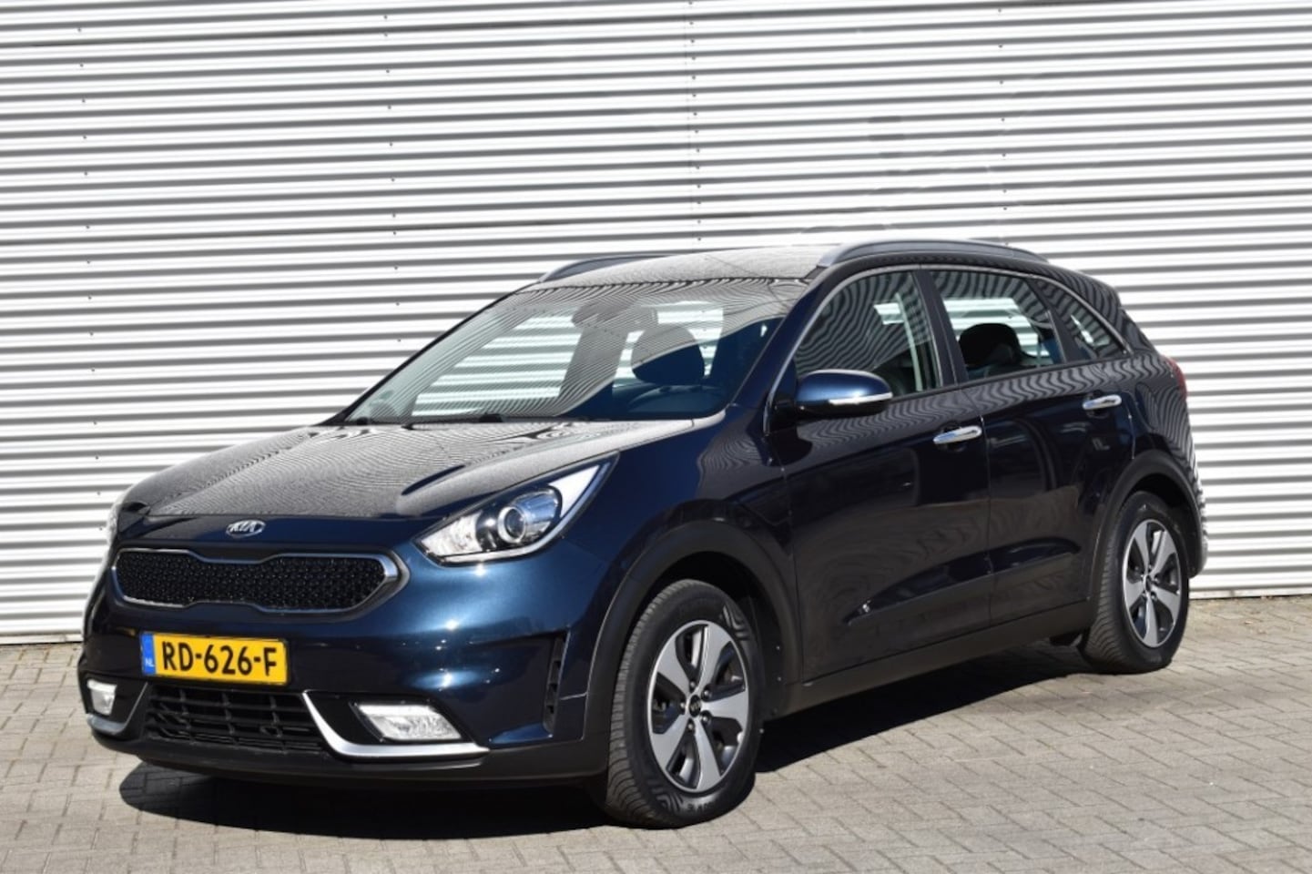 Kia Niro - 1.6 GDI HYBRID DYNAMICLINE / APPLE/ANDROID AUTO / TREKHAAK / ALL SEASON-BANDEN - AutoWereld.nl