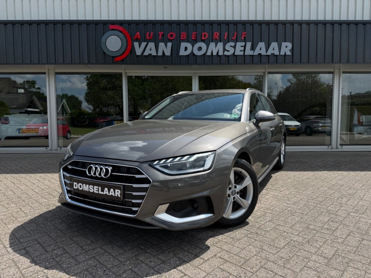Audi A4 Avant - A4 Avant 35 TFSI Launch edition Business - Automaat Apple CarPlay Android Auto NAVI - AutoWereld.nl