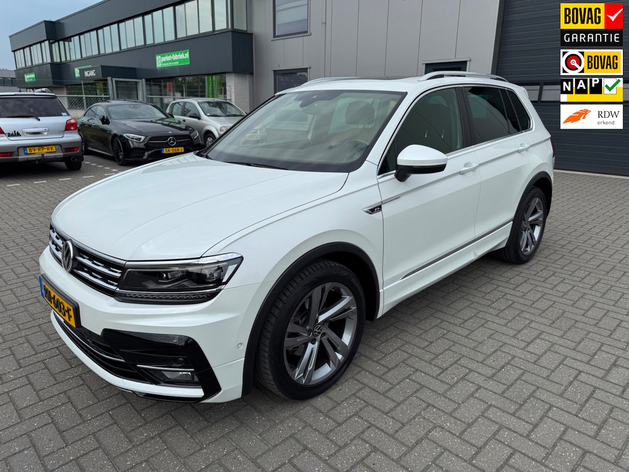 Volkswagen Tiguan - 1.4 TSI ACT Comfortline Business R 1.4 TSI ACT Comfortline Business R - AutoWereld.nl