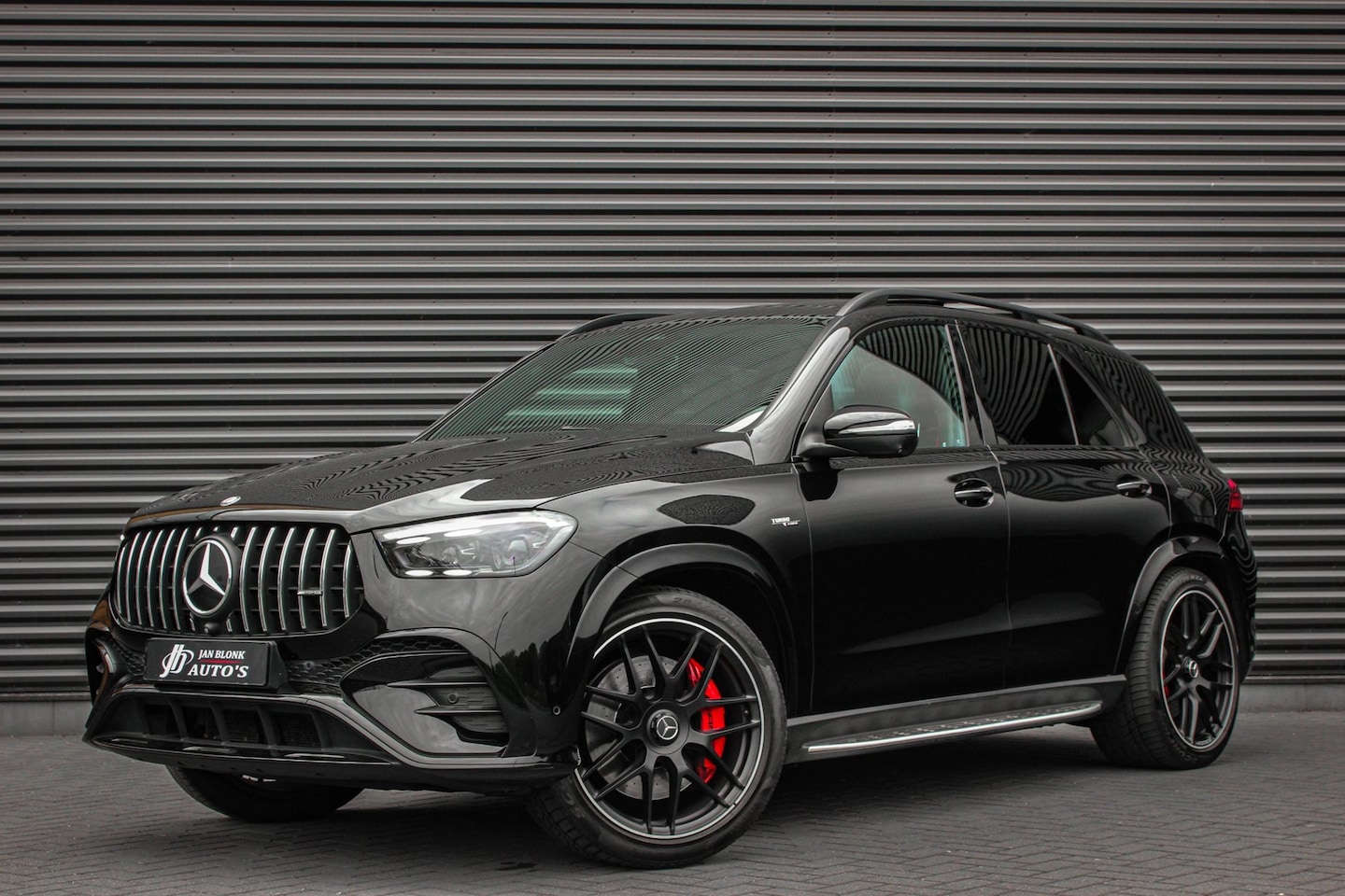 Mercedes-Benz AMG GLE - 53 Hybrid 4MATIC+ Night Edition Premium Plus / BURMESTER / TREKHAAK / FULL DEALER AUTO / L - AutoWereld.nl