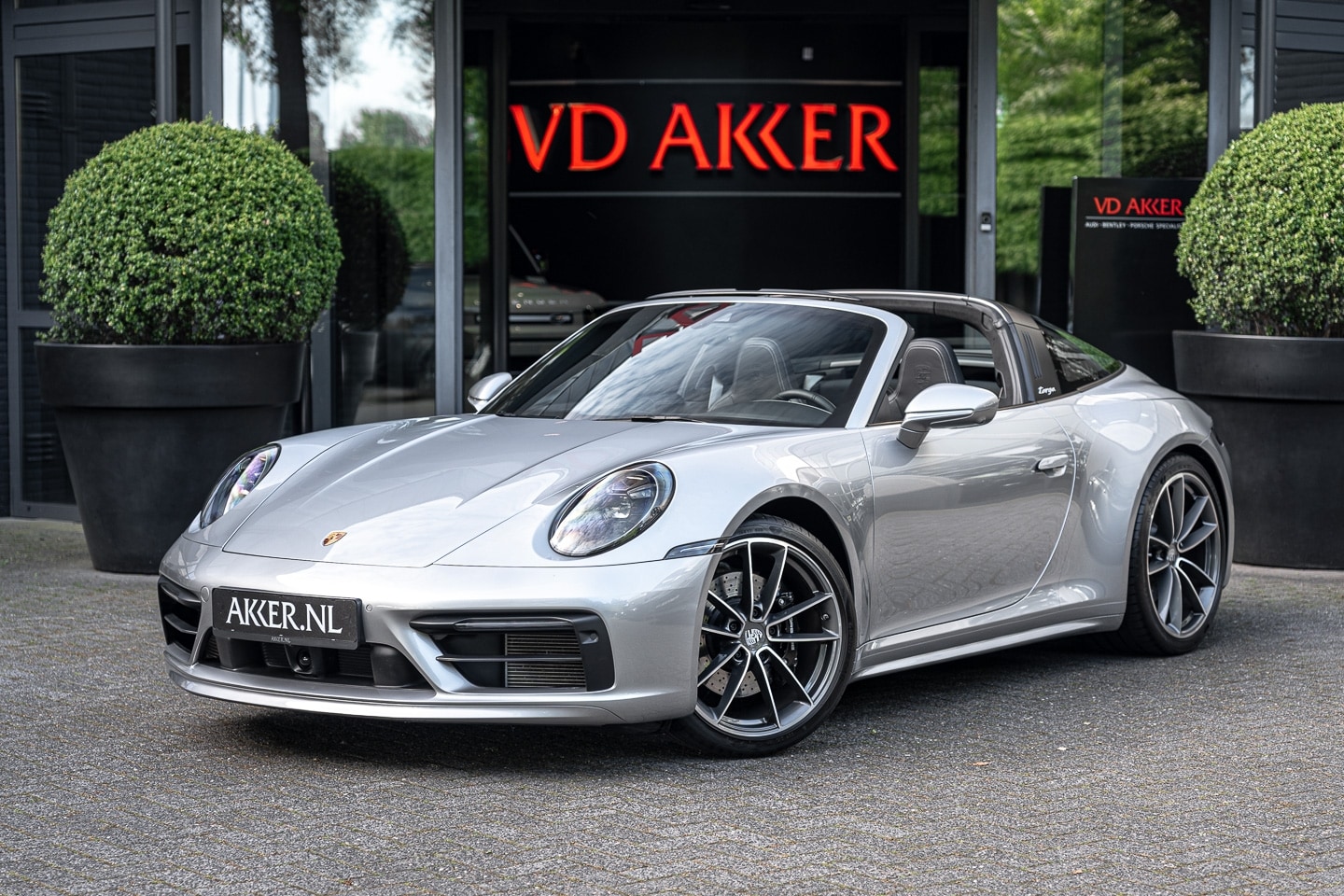 Porsche 911 Targa - 992 4S SportDesign | Lift | 4Wsturing | Uitgebreid Leder | St.Ventilatie | BOSE - AutoWereld.nl