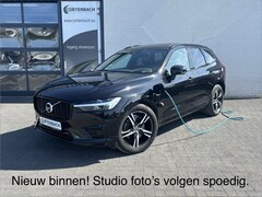 Volvo XC60 - 2.0 T8 Plug-in hybrid AWD R-Design | Luchtvering | Zwenkbare trekhaak | Panorama dak | Mem