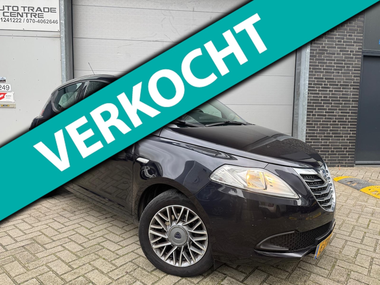Lancia Y(psilon) - Ypsilon 0.9 TwinAir Silver Plus [Airco|LM velgen|Elek.pakket|2e eig|Nette auto] - AutoWereld.nl