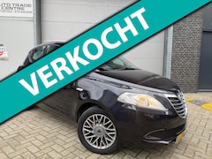 Lancia Y(psilon) - Ypsilon 0.9 TwinAir Silver Plus [Airco|LM velgen|Elek.pakket|2e eig|Nette auto]