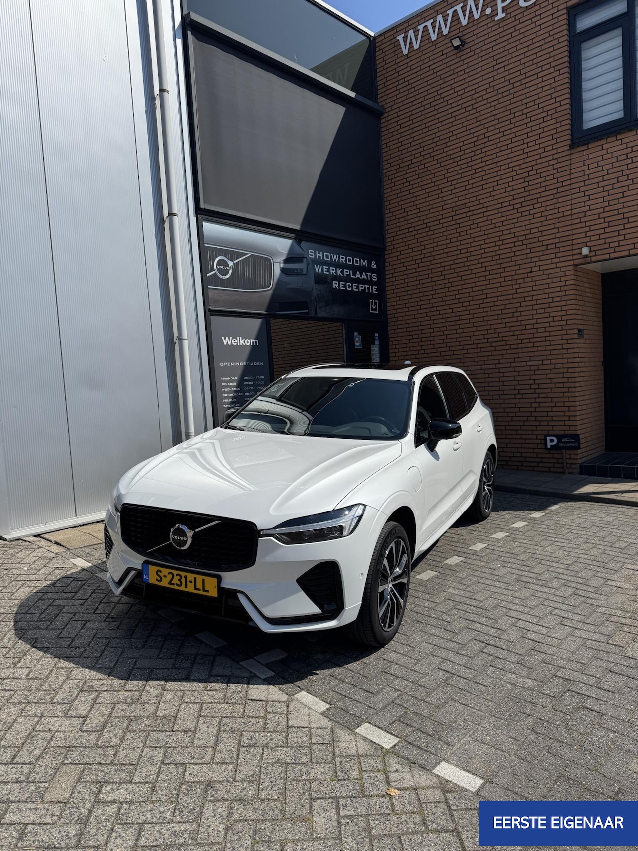 Volvo XC60 - 2.0 T6 Plug-in hybrid AWD Plus Dark 2.0 T6 Plug-in hybrid AWD Plus Dark - AutoWereld.nl