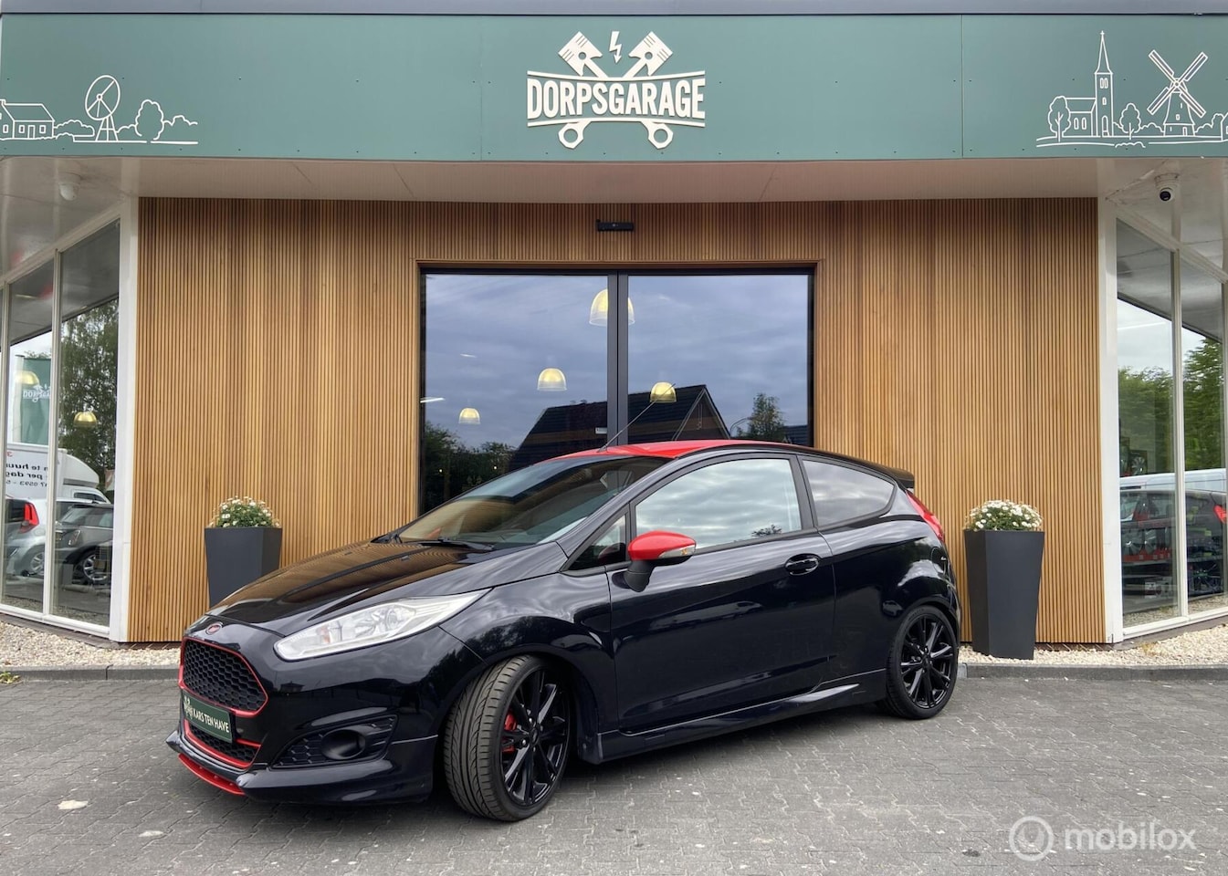 Ford Fiesta - 1.0 Black Edition|Milltek|Eibach|Revisiemotor! - AutoWereld.nl