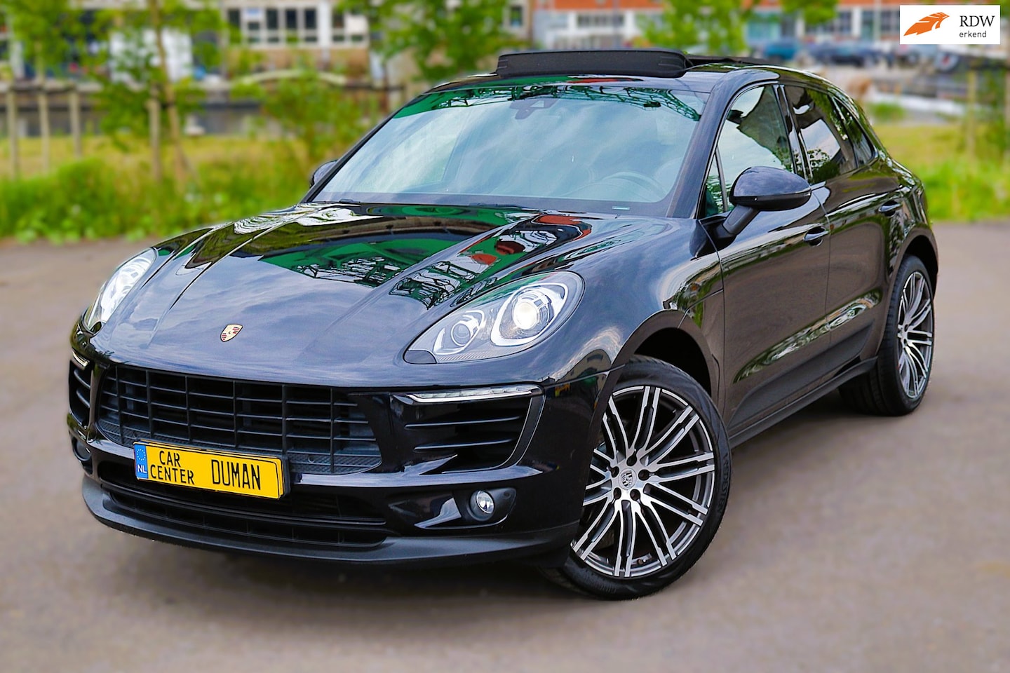 Porsche Macan - 2.0 Sport Chrono Sport Plus NAP Pano Leer Bose - AutoWereld.nl