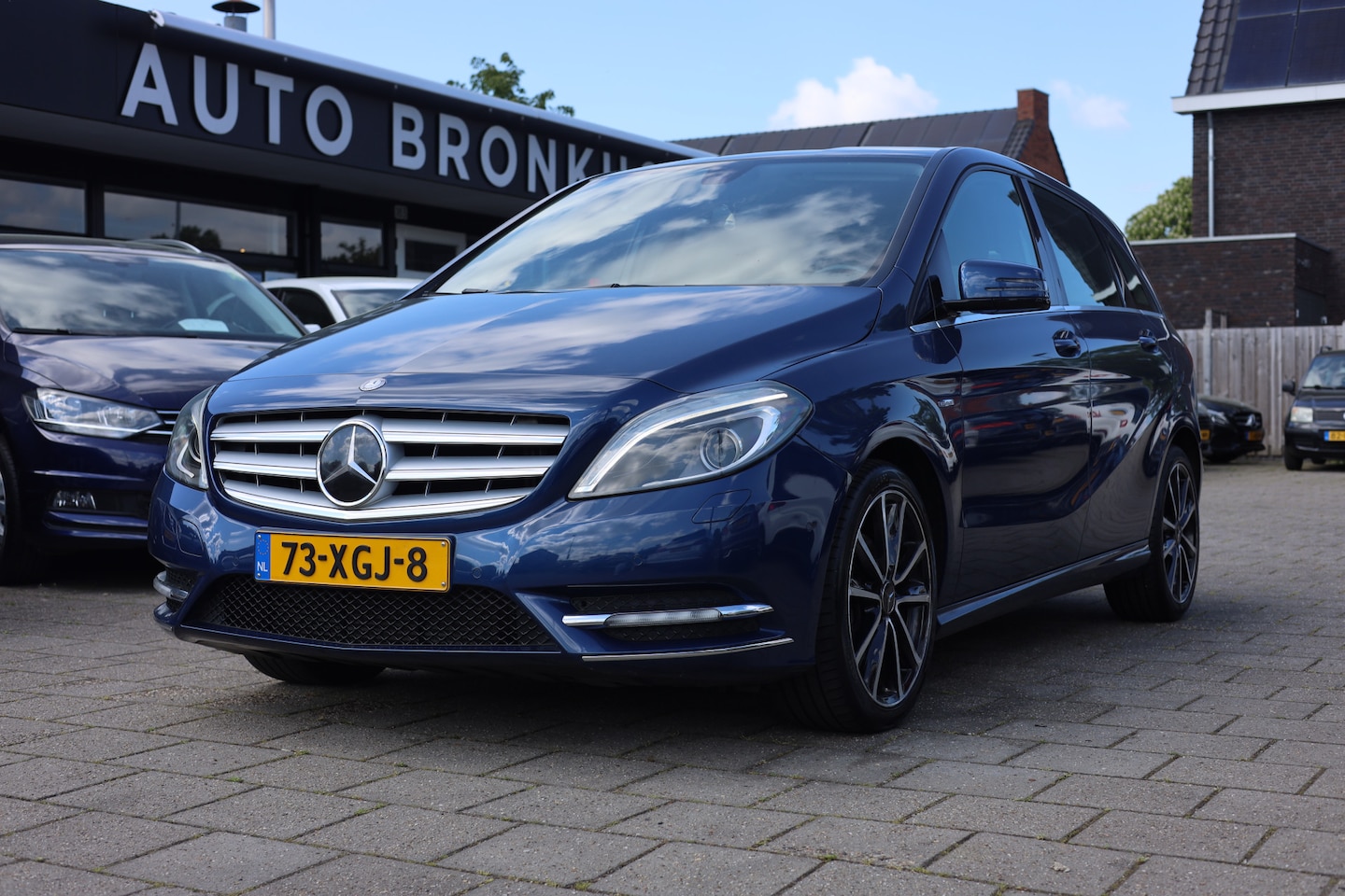 Mercedes-Benz B-klasse - 200 AMBITION I TREKHAAK I LED I BLUETOOTH - AutoWereld.nl