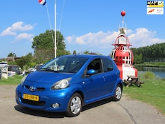 Toyota Aygo - 1.0-12V Dynamic Blue *AIRCO *ELEK PAKKET *Leuke auto