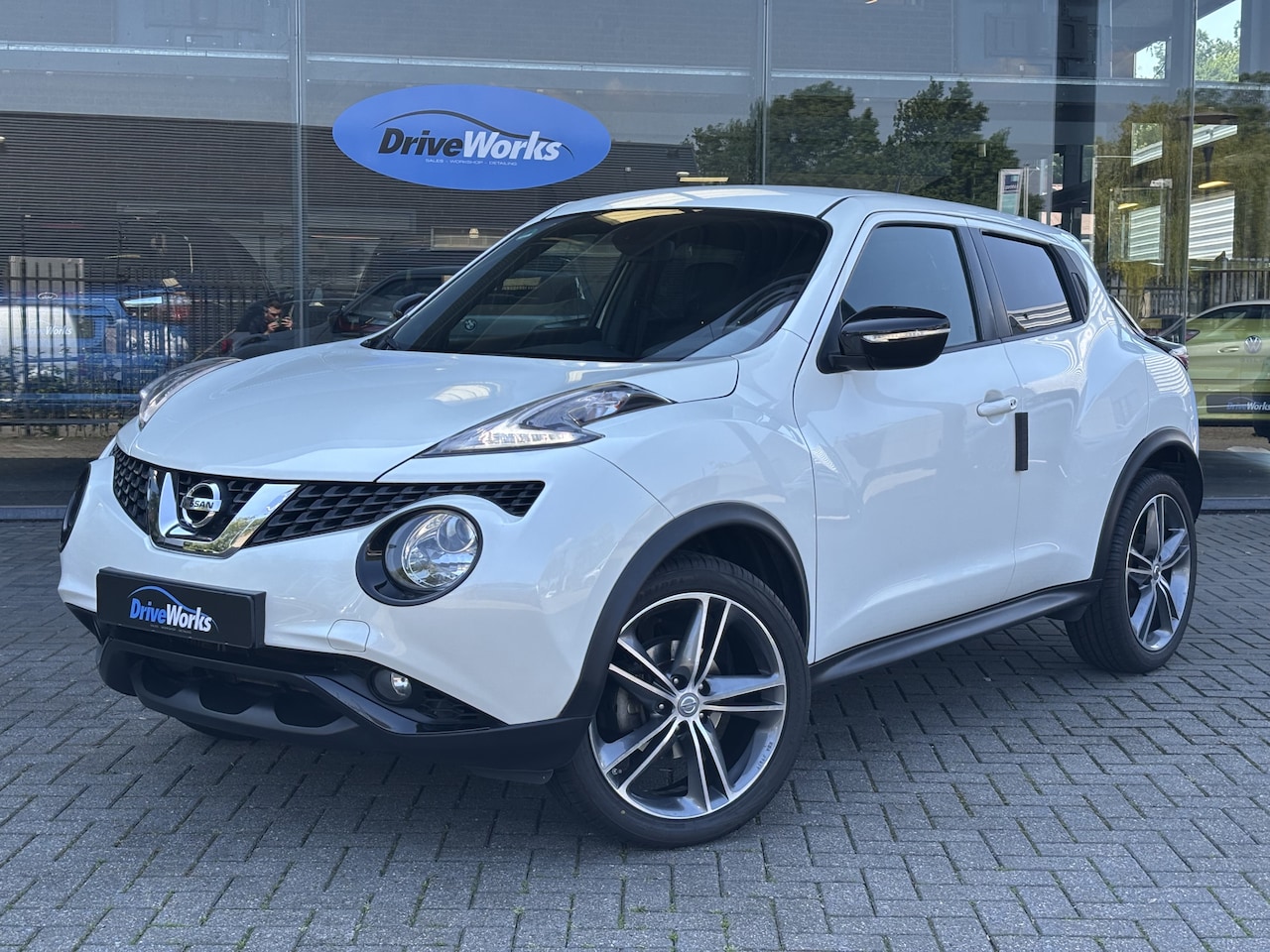 Nissan Juke - 1.2 DIG-T S/S N-Connecta Interesse in een bezichtiging of proefrit, bel of app met 06-2428 - AutoWereld.nl
