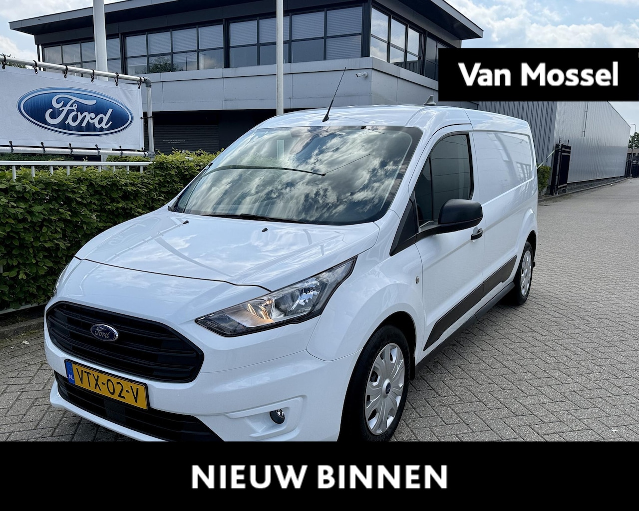 Ford Transit Connect - 1.5 EcoBlue L2 Trend Stoelverwarming | Airco | Trekhaak | Zichtpakket - AutoWereld.nl