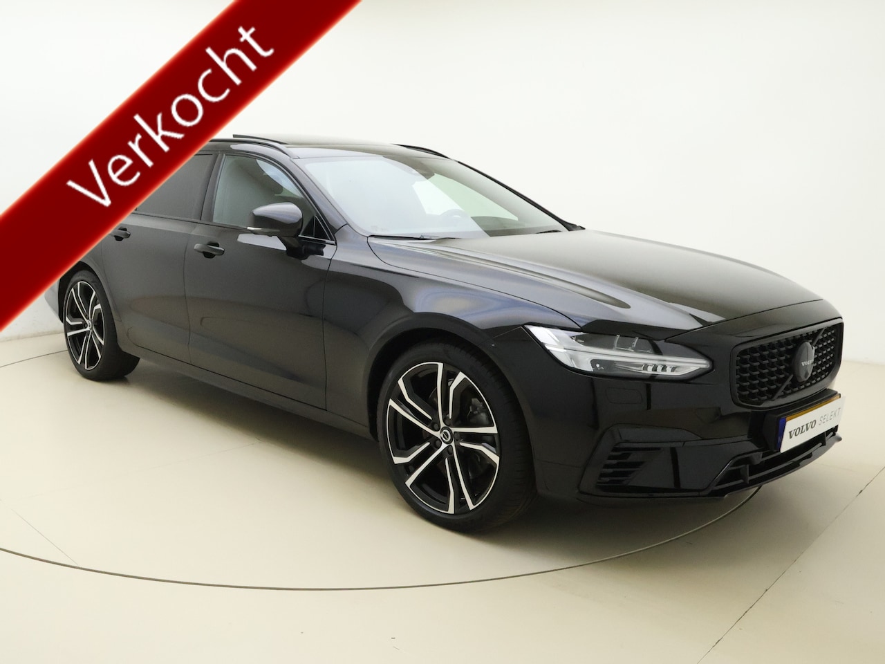 Volvo V90 - T8 455pk AWD R-Design / Luchtvering / Bowers&Wilkins Audio / Gelaagd glas / 360 Camera / 2 - AutoWereld.nl