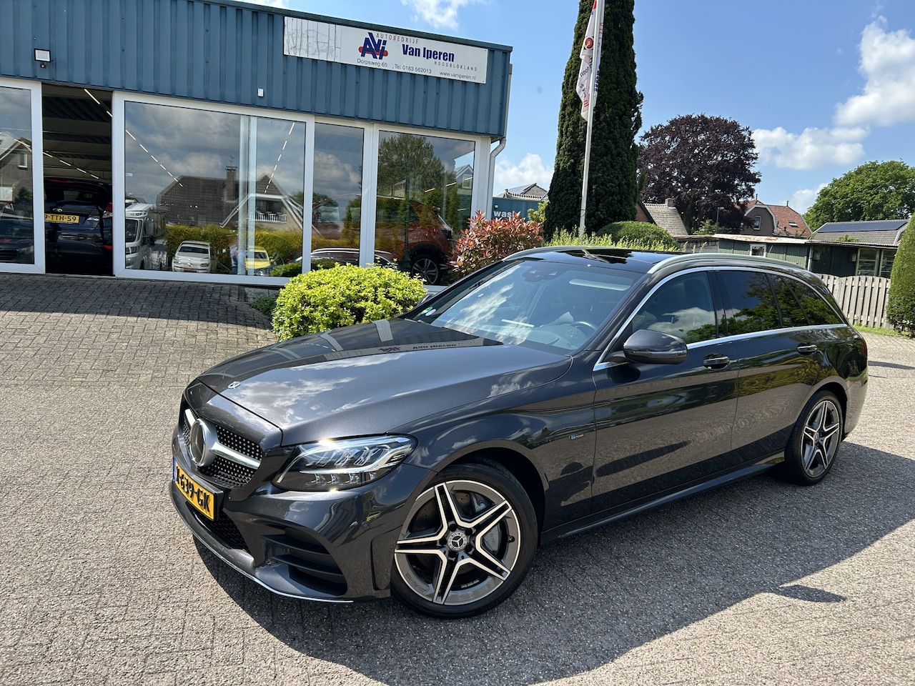 Mercedes-Benz C-klasse Estate - 300 e Premium Plus Pack AMG - AutoWereld.nl