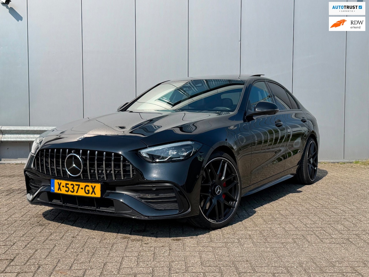 Mercedes-Benz C-klasse - 300-e AMG Line | Panoramadak | Luchtvering | Adaptieve Cruise Control | 360 Camera | BTW A - AutoWereld.nl