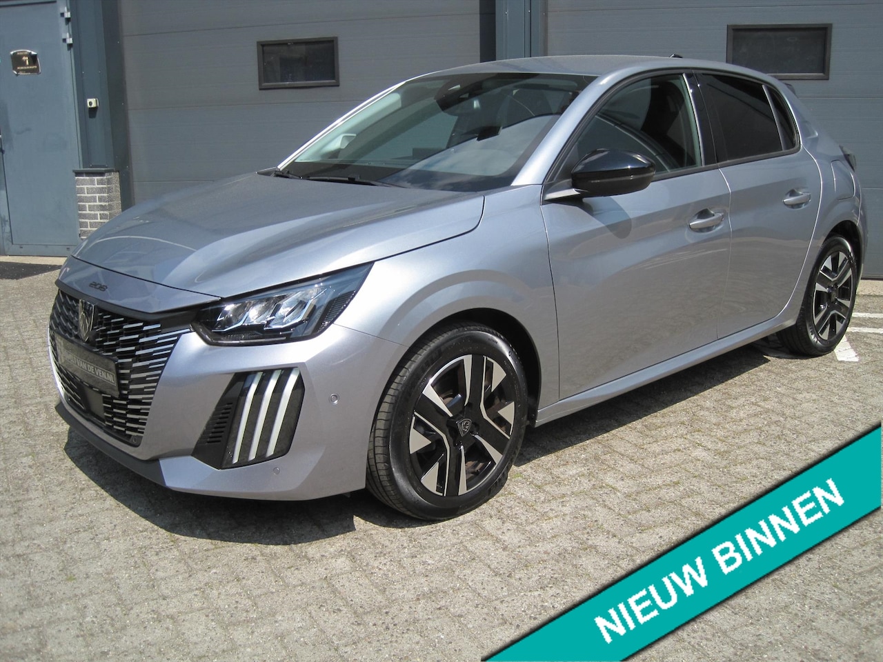Peugeot 208 - 1.2 PureTech Allure NAVI/CARPLAY/CAM.V+A/PARK.SENS/APP CONNECT - AutoWereld.nl