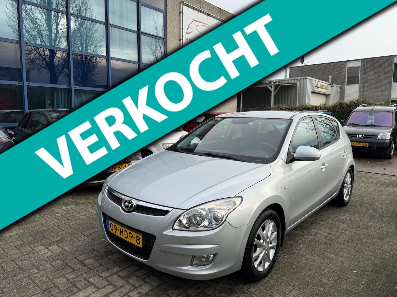 Hyundai i30 - 1.6i Style 5-deurs AUTOMAAT, APK 11/26 - AutoWereld.nl