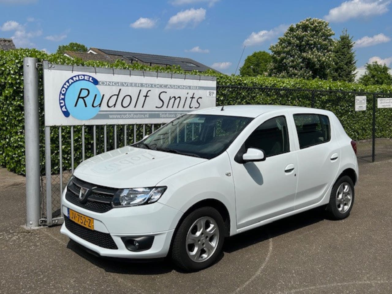 Dacia Sandero - 0.9 TCe Bi-Fuel Laureate 0.9 TCe Bi-Fuel Laureate - AutoWereld.nl