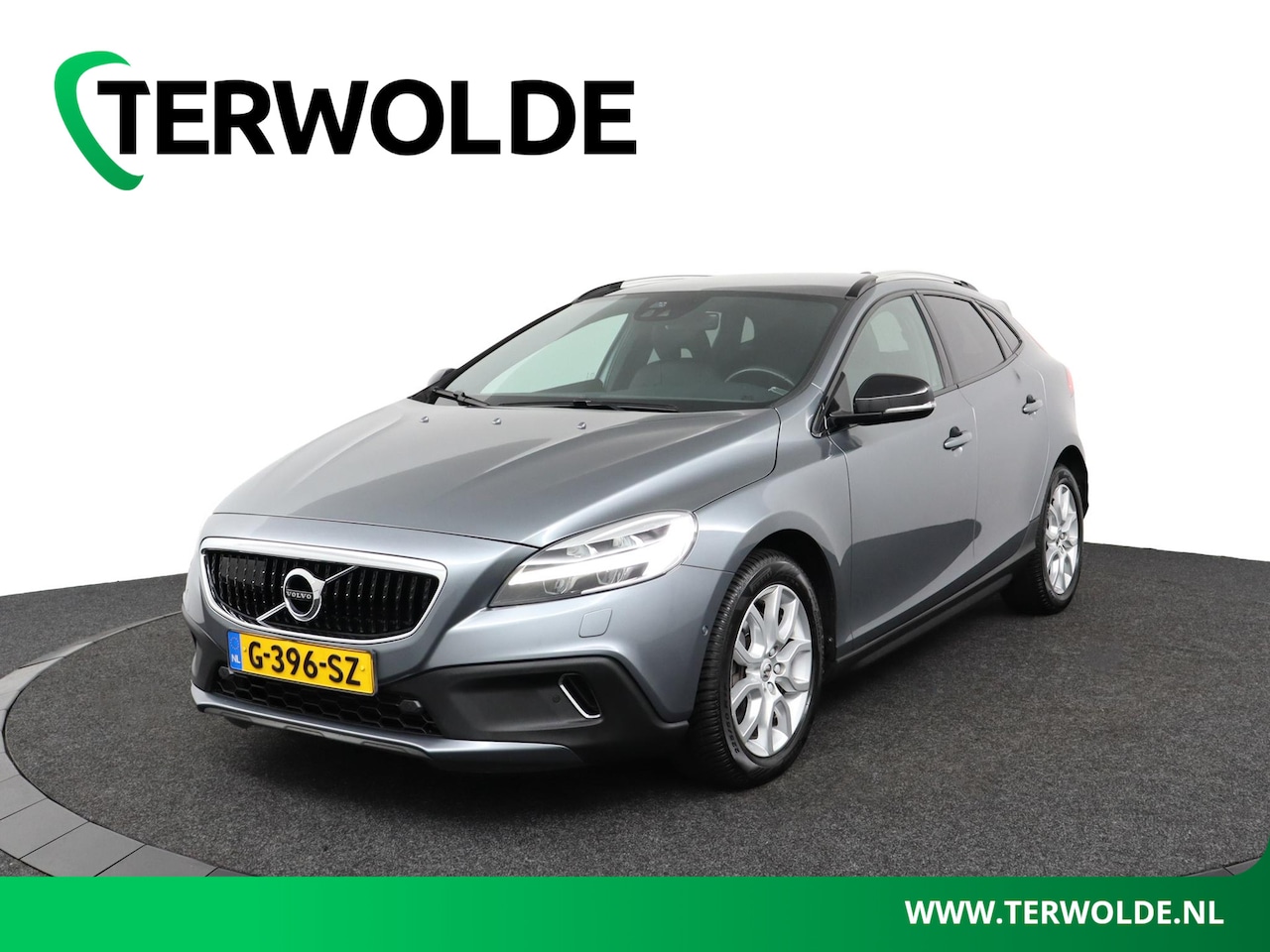 Volvo V40 Cross Country - 1.5 T3 Polar+ Luxury | AUTOMAAT | Trekhaak | Adapt. Cruise | Standkachel | - AutoWereld.nl