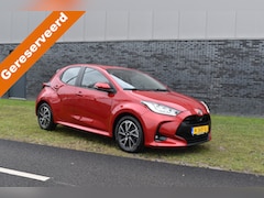 Toyota Yaris - 1.5 VVT-i Dynamic 1e eigenaar Navigatie Parkeer camera