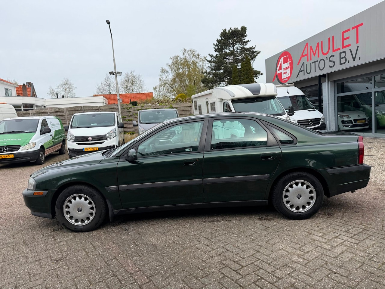 Volvo S80 - 2.4 2.4,5-Cylinder,125kw/170pk,AUT,1195,- - AutoWereld.nl