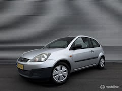 Ford Fiesta - 1.3-8V Cool & Sound | Airco | Trekhaak | NL auto